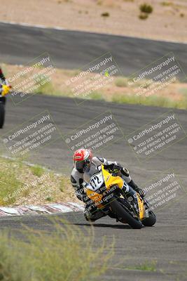 media/Jun-04-2022-WERA (Sat) [[b852bbbd55]]/Race 4 C Superbike Expert Novice/